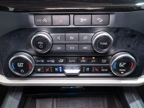 Used 2024 Ford Expedition Max XLT AWD/4WD image 22