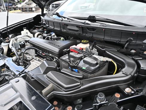 Used 2016 Nissan Rogue SV AWD/4WD image 37