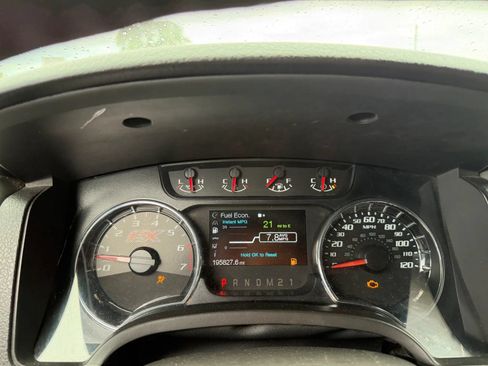 Used 2014 Ford F150 FX4 w/ Equipment Group 402A Luxury AWD/4WD image 13