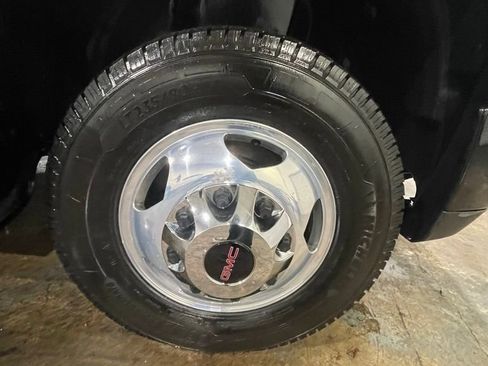 Used 2013 GMC Sierra 3500 Denali image 38