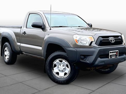 Used 2012 Toyota Tacoma 4x4 Regular Cab image 3