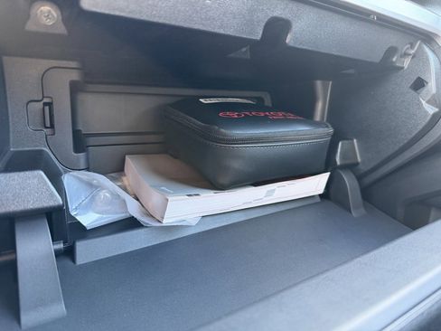 Used 2024 Toyota Tacoma TRD Off-Road image 22