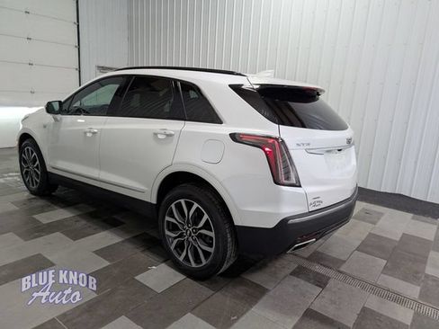 Used 2021 Cadillac XT5 Sportv w/ LPO, Floor Liner Package AWD/4WD image 2
