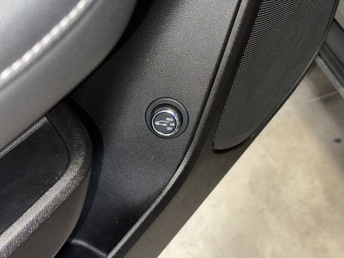 Certified 2024 Chevrolet Blazer LT w/ Convenience Package image 6