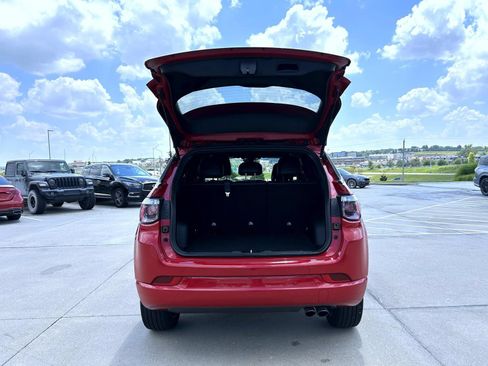 Used 2022 Jeep Compass Limited AWD/4WD image 21