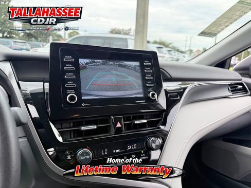 Used 2024 Toyota Camry LE FWD image 26