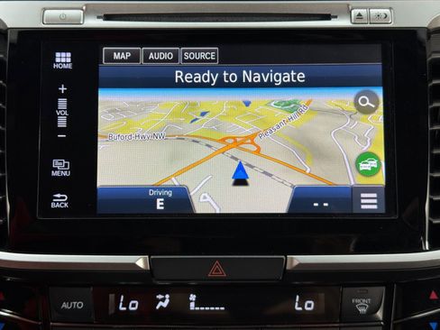 Used 2017 Honda Accord Touring image 24