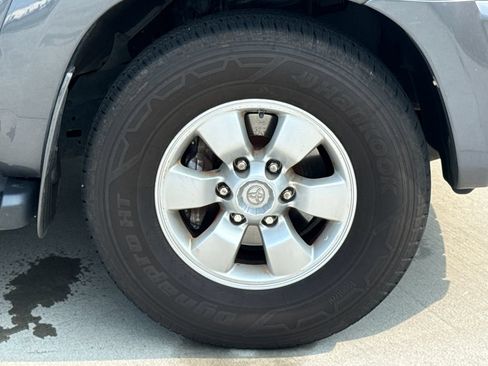 Used 2007 Toyota 4Runner SR5 RWD image 11