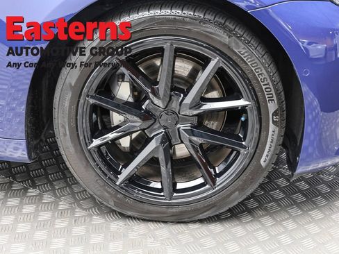 Used 2020 Tesla Model 3 Long Range AWD/4WD image 23