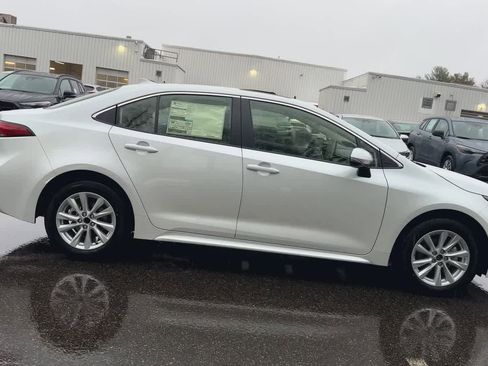 New 2026 Toyota Corolla XLE image 9