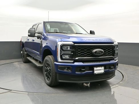 New 2026 Ford F250 Lariat w/ Black Appearance Package AWD/4WD image 22