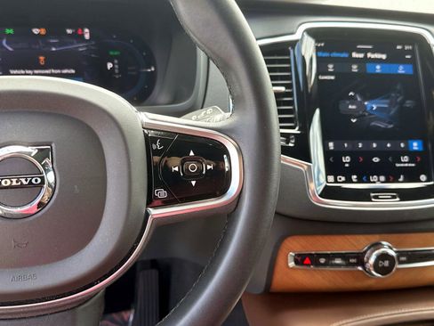 Certified 2024 Volvo XC90 T8 Plus w/ Protection Package Premier image 25
