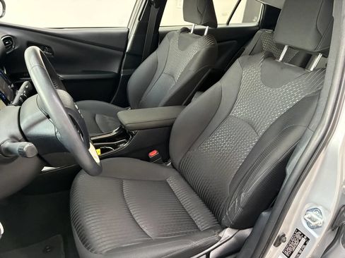 Used 2018 Toyota Prius Prime Plus w/ Carpet Mat Package FWD image 20