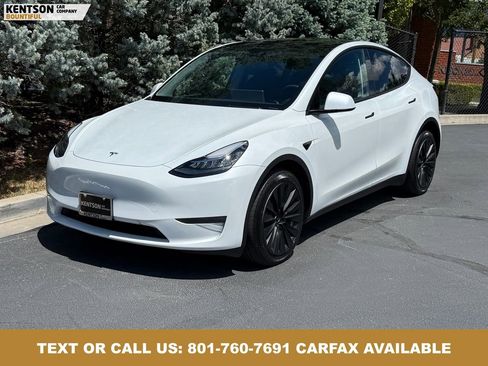 Used 2023 Tesla Model Y Long Range AWD/4WD image 3
