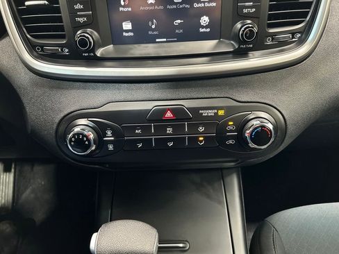 Used 2020 Kia Sorento LX FWD image 22