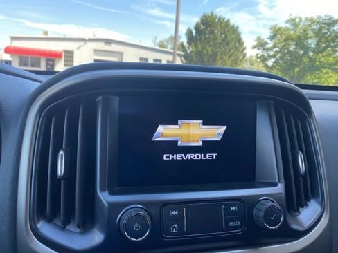 Used 2022 Chevrolet Colorado Z71 image 18