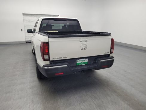 Used 2017 Honda Ridgeline RTL-T image 6