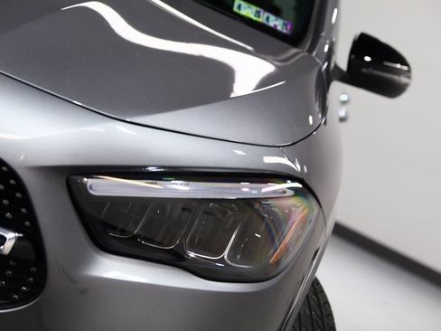 Used 2025 Mercedes-Benz GLA 250 4MATIC image 7