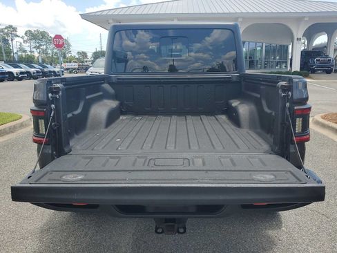 Used 2023 Jeep Gladiator Mojave w/ Trailer Tow Package AWD/4WD image 5
