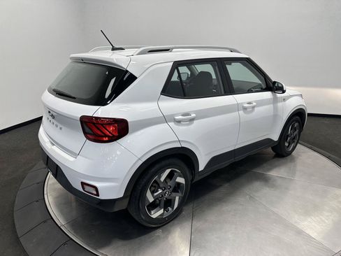 Certified 2023 Hyundai Venue SEL FWD image 7