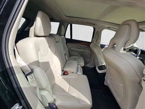 Used 2021 Volvo XC90 T6 Momentum w/ Climate Package image 14
