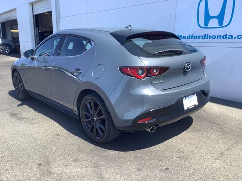 Used 2024 MAZDA MAZDA3 s FWD image 4