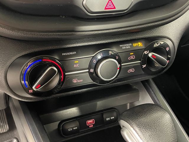 Used 2022 Kia Soul LX FWD image 8
