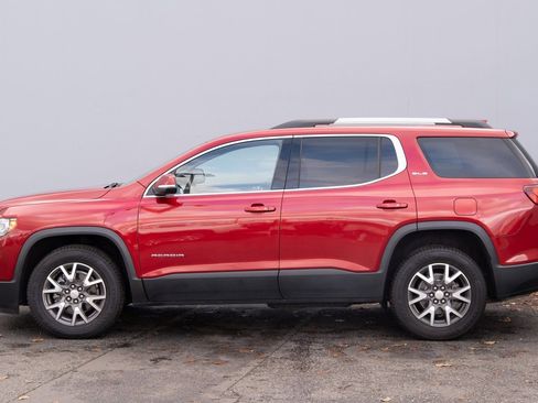 Used 2022 GMC Acadia SLE w/ GMC Pro Grade Package image 30