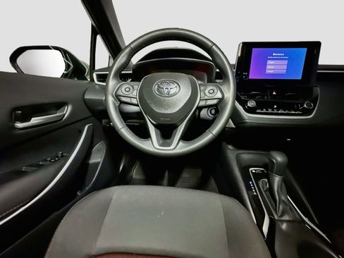 Certified 2025 Toyota Corolla SE FWD image 30