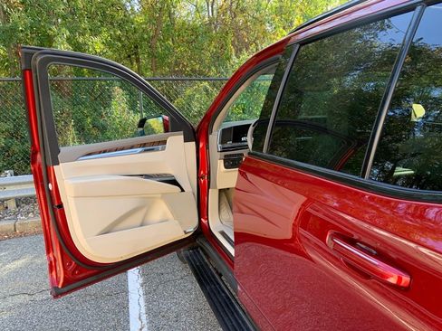 Used 2025 Cadillac Escalade Sport Platinum w/ LPO, Floor Liner Package image 10