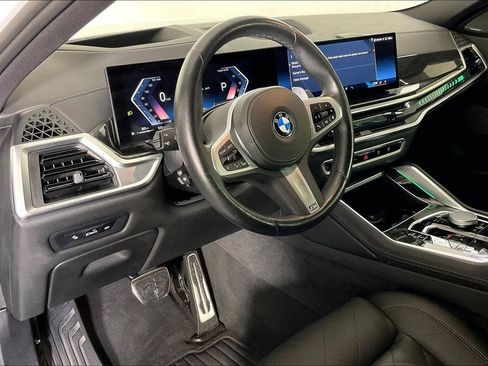 Used 2025 BMW X6 xDrive40i w/ Climate Comfort Package AWD/4WD image 16