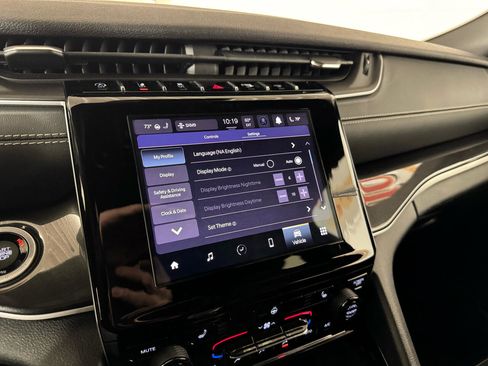 Used 2022 Jeep Grand Cherokee Altitude image 25