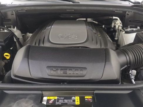 Used 2022 Dodge Durango R/T w/ Blacktop Package AWD/4WD image 3