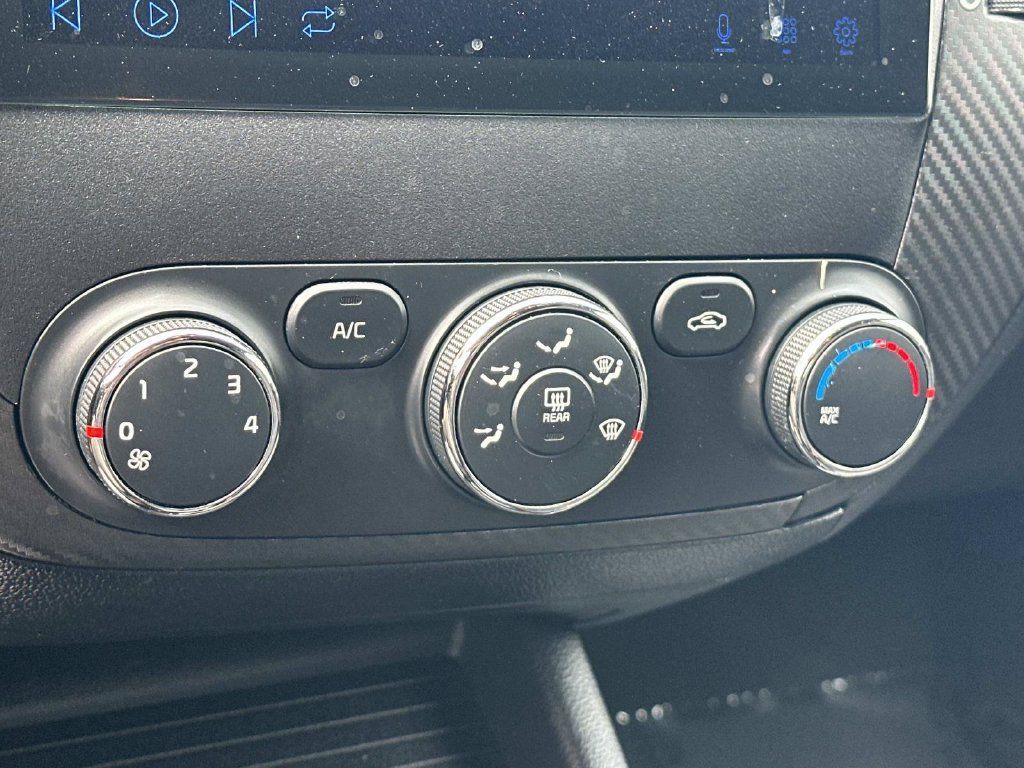 Used 2016 Kia Forte SX FWD image 14