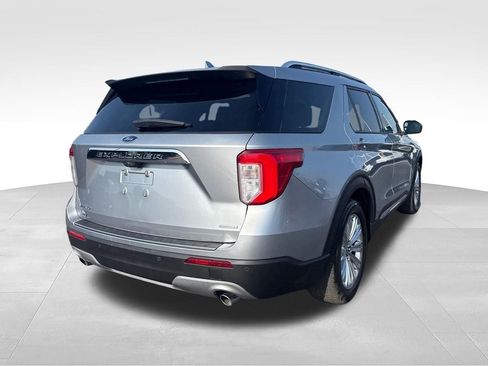 Used 2020 Ford Explorer Limited RWD image 6