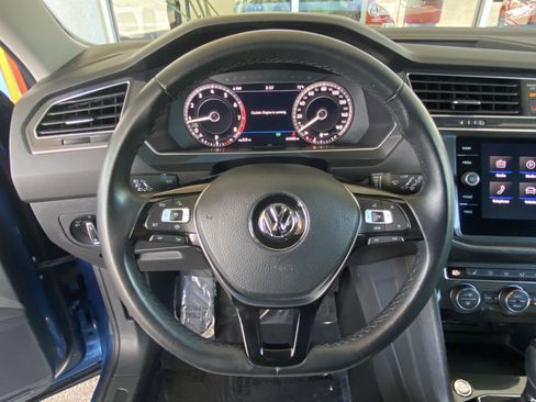 Used 2019 Volkswagen Tiguan SEL AWD/4WD image 30