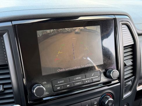 Used 2023 Nissan Titan SV image 22