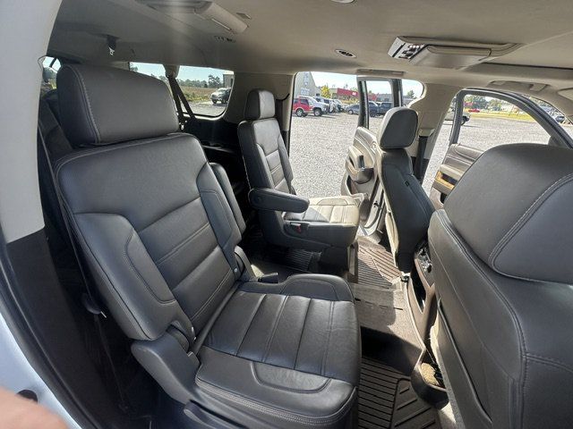Used 2017 GMC Yukon XL Denali w/ Open Road Package AWD/4WD image 13