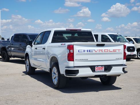 Used 2022 Chevrolet Silverado 1500 Custom AWD/4WD image 5