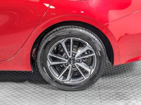 Used 2023 Kia Forte LXS image 35
