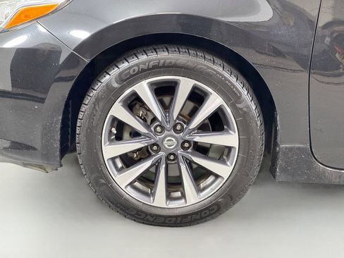 Used 2017 Nissan Altima 2.5 SV FWD image 11