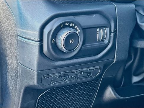 Used 2025 Jeep Wrangler Unlimited Rubicon w/ Safety Group AWD/4WD image 10