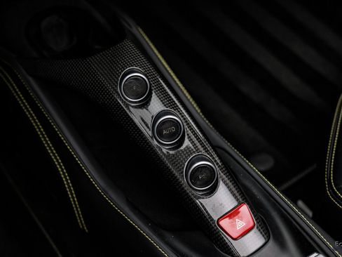 Used 2017 Ferrari 488 Spider image 76