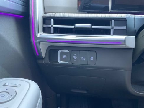 Used 2025 Hyundai Santa Fe Calligraphy FWD image 12