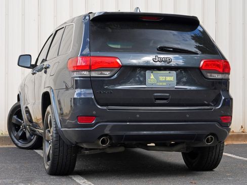 Used 2015 Jeep Grand Cherokee Altitude AWD/4WD image 5