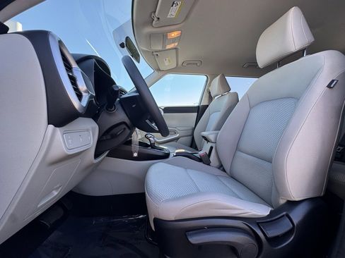 Used 2022 Kia Soul LX image 17
