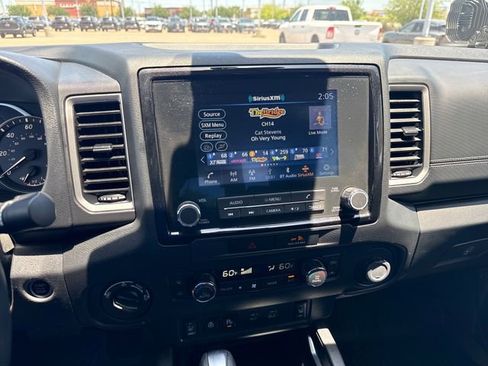 Certified 2023 Nissan Frontier SV w/ SV Convenience Package AWD/4WD image 17