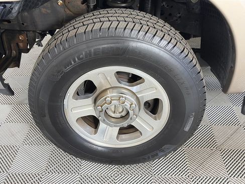 Used 2006 Ford F250 4x4 Crew Cab Super Duty image 8