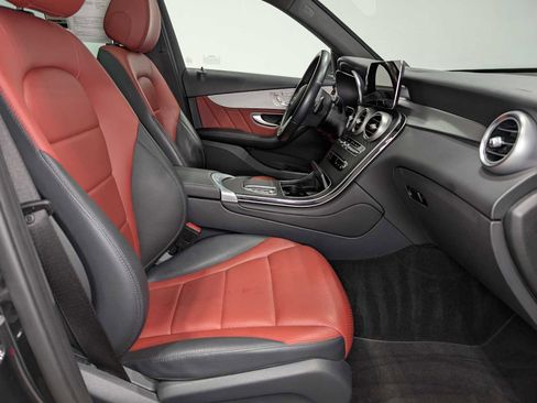 Certified 2022 Mercedes-Benz GLC 300 4MATIC image 40