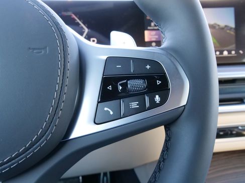 New 2026 BMW X6 xDrive40i w/ Executive Package image 23